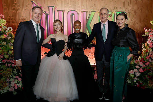 Mike Cavanagh, Ariana Grande, Cynthia Erivo, Brian L. Roberts and Donna Langley attend as Universal Pictures proudly presents the WICKED FOR GOOD US Premiere on November 17, 2025 in New York City. (612×408)