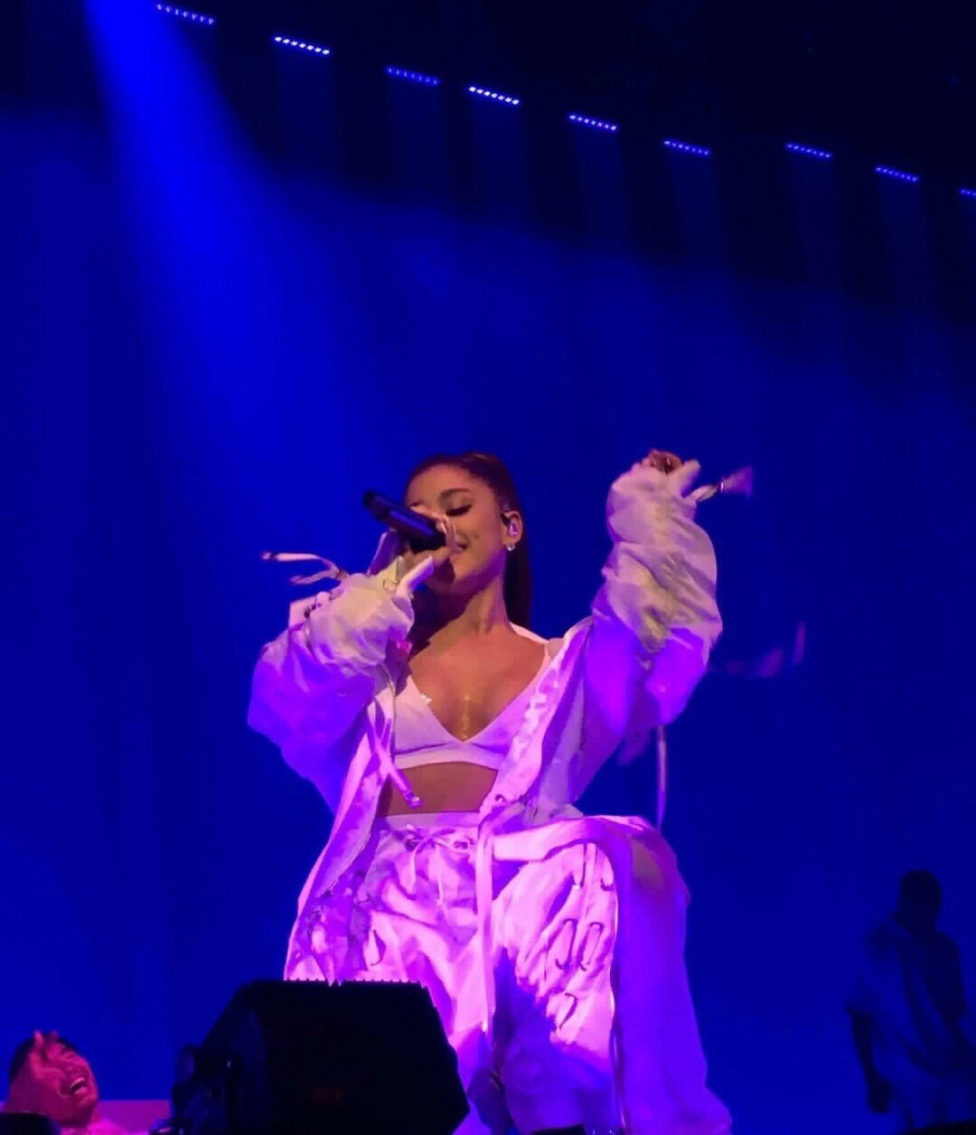 photo 17 in Ariana Grande gallery [id949772] 2017-07-17 00:00:00