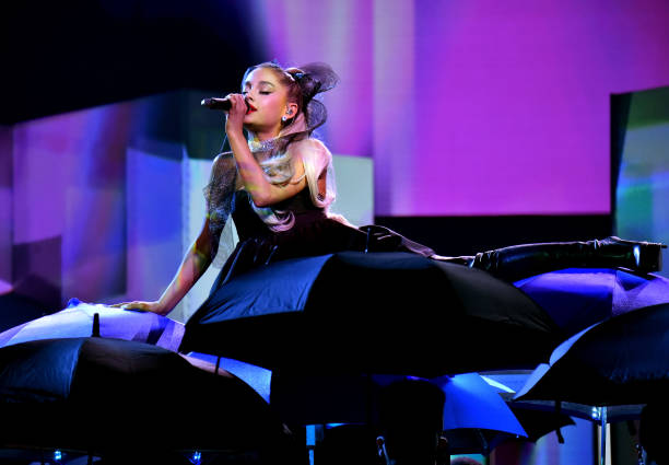 Recording artist Ariana Grande performs during the 2018 Billboard Music Awards at MGM Grand Garden Arena on May 20, 2018 in Las Vegas, Nevada. (612×425)
