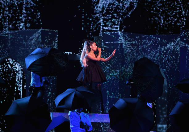 Recording artist Ariana Grande performs onstage during the 2018 Billboard Music Awards at MGM Grand Garden Arena on May 20, 2018 in Las Vegas, Nevada. (612×426)