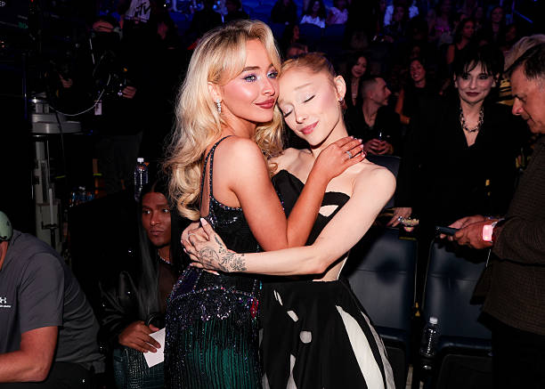 Sabrina Carpenter, Ariana Grande at the MTV Video Music Awards 2025 held at UBS Arena on September 07, 2025 in New York, New York. — frame 50/100 (612×437)
