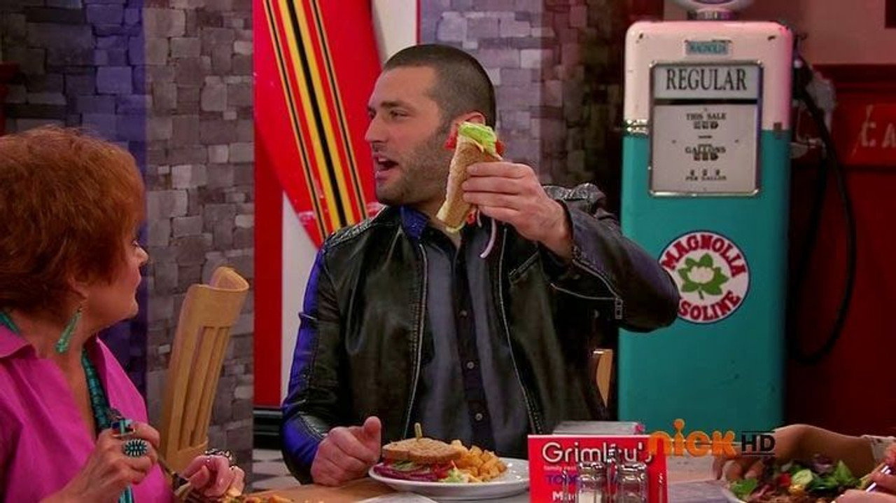 Sam & Cat S01E27 — #BlooperEpisode (Ariana Grande as Cat Valentine)