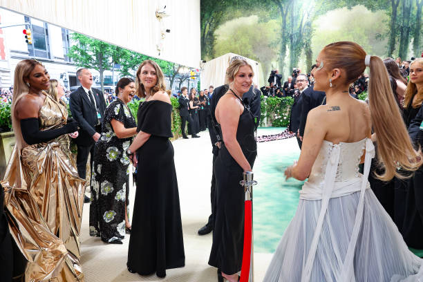 Serena Williams and Ariana Grande attend The 2024 Met Gala Celebrating "Sleeping Beauties: Reawakening Fashion" at The Metropolitan Museum of Art on May 06, 2024 in New York City. — frame 197/236 (612×408)