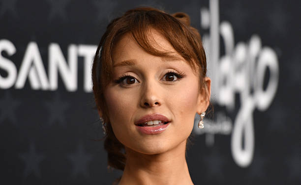 Singer actress Ariana Grande attends the 31st Annual Critics Choice Awards at Barker Hangar in Santa Monica, California, on January 4, 2026. — frame 19/69 (612×377)