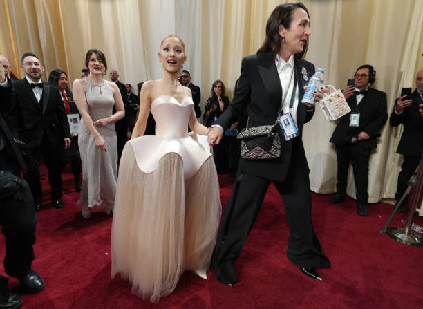 Singer-songwriter Ariana Grande attends the 97th Annual Academy Awards at the Dolby Theatre in Hollywood, California on March 2, 2025. — frame 5/7 (612×447)