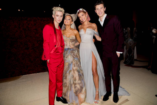 Troye Sivan, Ariana Grande, Hailey Baldwin and Shawn Mendes attend the Heavenly Bodies: Fashion & The Catholic Imagination Costume Institute Gala at The Metropolitan Museum of Art on May 7, 2018 in New York City. (612×408)