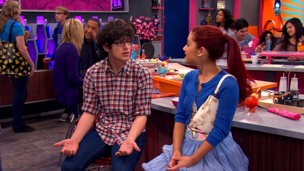 Victorious S04E02 — The Hambone King (Ariana Grande as Cat Valentine) (1280×720)